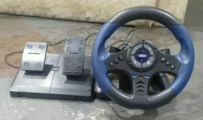 Volante e pedal Playstation 