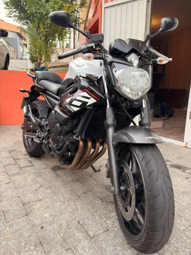 XJ6 N SP 2015 com difusor de escapamento 