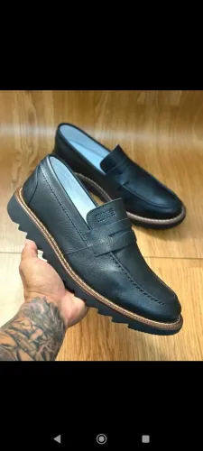 Sapato todo fechado couro boss