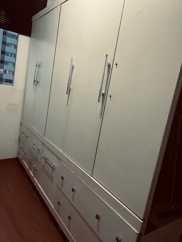 Vendo guarda roupa grande 