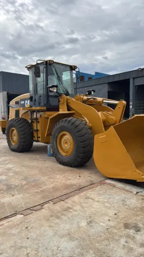Pá carregadeira Caterpillar 938H 2013 revisada