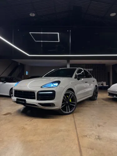 Porsche Cayenne Coupe E-hybrid 3.0 V6 462cv 2023
