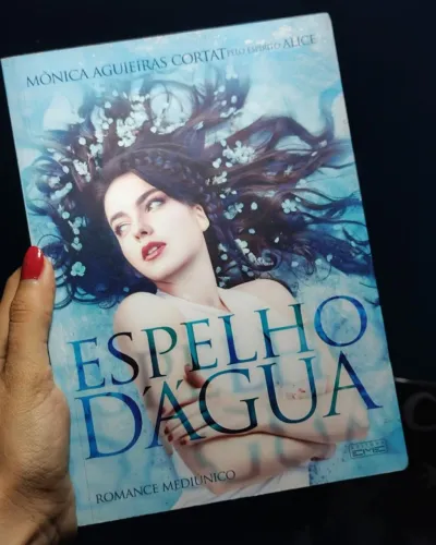 Livro Espelho d'Água - Mônica Aguieiras Cortat