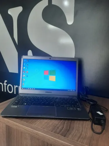 Notebook Samsung i7/4GB memoria/SSD120GB/ Tela 14" 