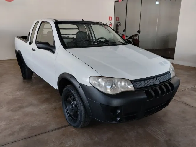 Fiat Strada 2009 Usados e Novos