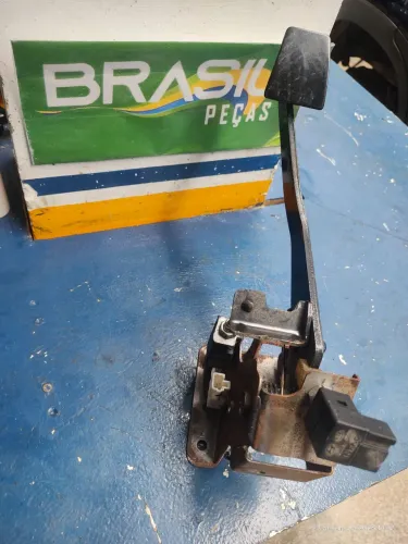 pedal de embreagem HB20