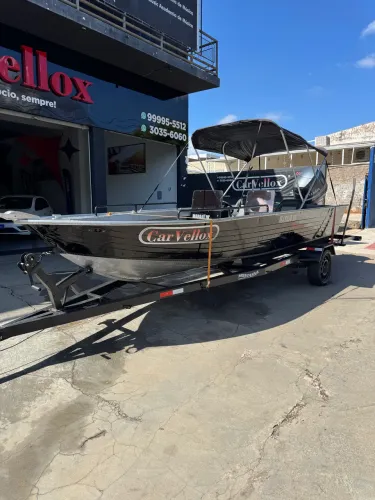 Lancha de alumínio Marajó 19