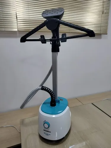 Passadeira a Vapor Portátil Mondial Vip Care - VP-07 2L 1800W