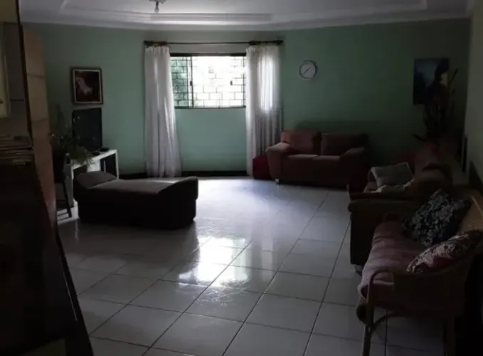 Casa pra venda nas Quintas LSM