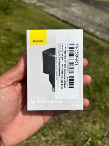 Carregador Baseus Cube PD 20W - Rápido e eficiente