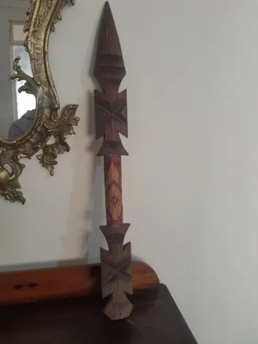Espada mexicana  em madeira maciça  antiga 