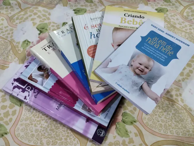 Lote 7 livros para mamães, cuidadores,babás,pedagogos.