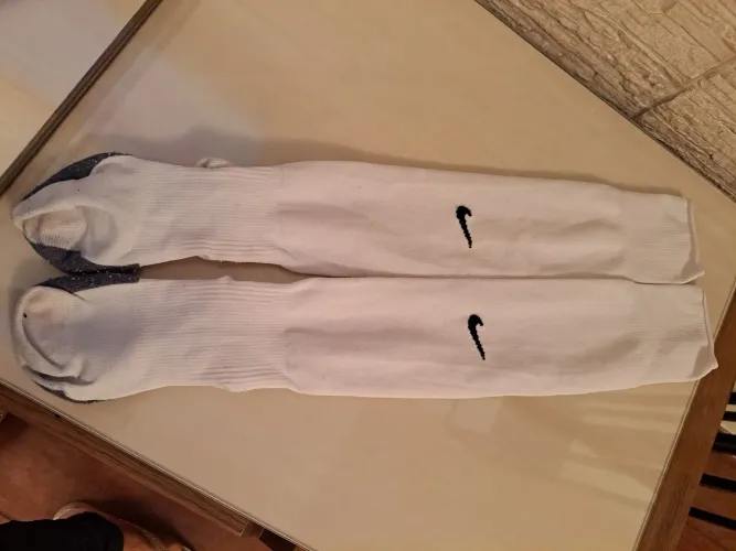 Meias Nike brancas tamanho P