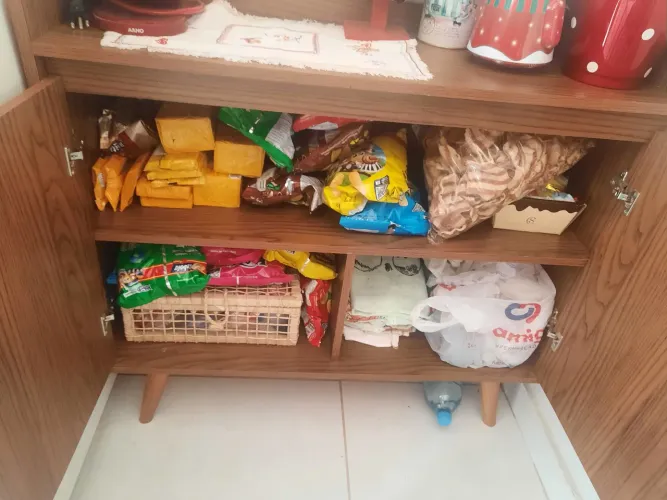 Armário de Madeira para Organização