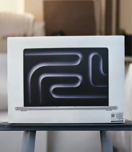 MacBook Pro Chip M4 16GB - 512GB SSD 