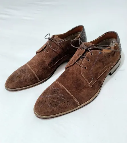 Sapato em couro Viccini 40