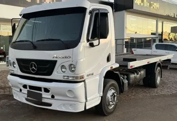 Accelo 1016 guincho plataforma ano 2017