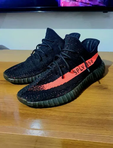 YEEZY V2 350 (PASSO CARTÃO)