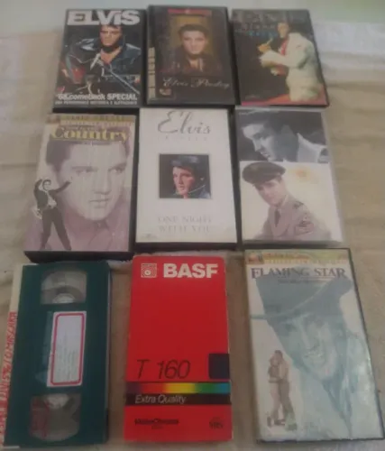 Coleção Elvis Presley em VHS.