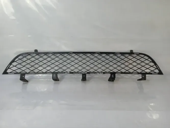 Grade Frontal Mitsubishi L200 2008 2009 2010 2011  