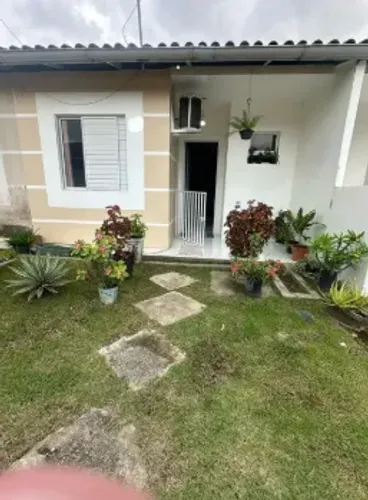 R/ CASA NO PARQUE VITÓRIA
