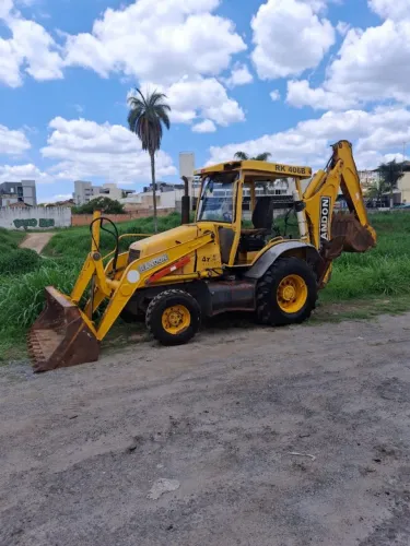 Retroescavadeira 4x4 Rondon toda original