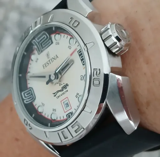 Relógio raro original FESTINA DIVER SPORT, coroa rosqueável, exemplar de coleção. 