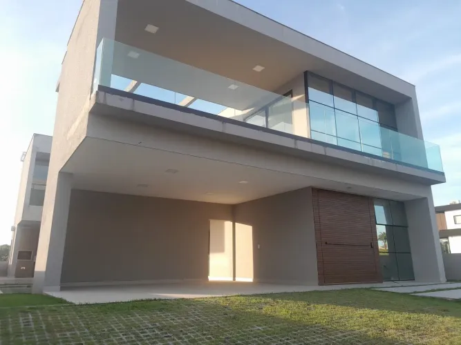 OPORTUNIDADE DE NEGÓCIOS E INVESTIMENTOS: Vendo excelente casa no Condomínio Fechado.