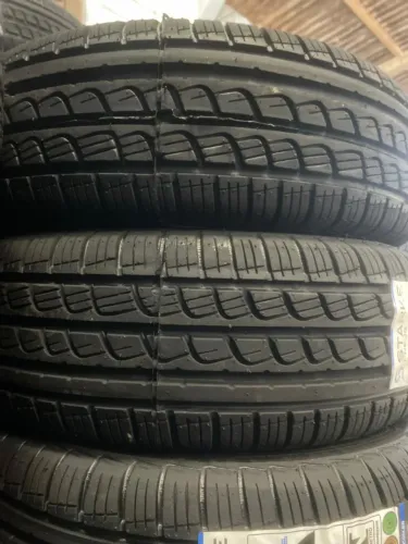 ? Pneus resistentes para encarar qualquer estrada, 195/65 R15