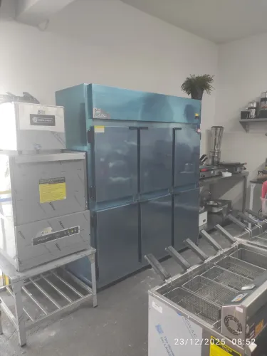 Bh Geladeira inox industrial 6 Portas para cozinha 