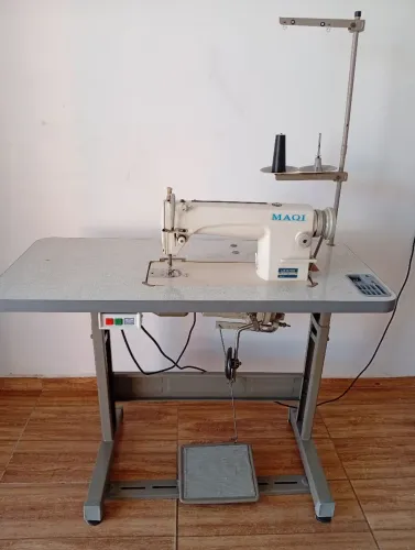 Máquina de costura