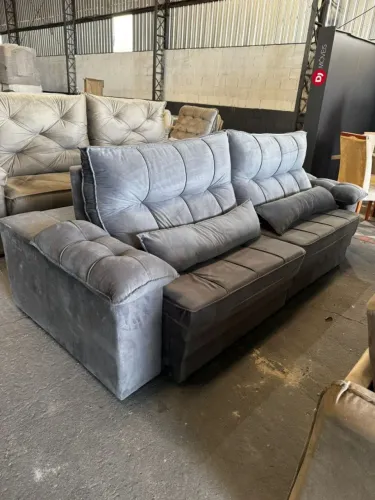 sofa retrail braços almofadados