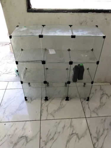 Balcão e expositor de vidro 