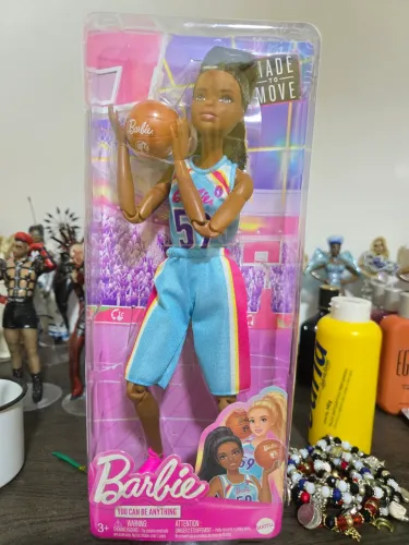 Barbie Made To Move Basquete