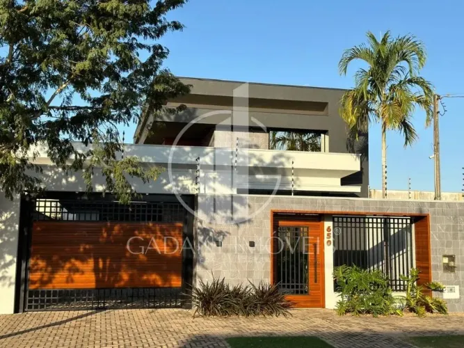CASA COM 4 QUARTOS SENDO 2 SUITES Á VENDA NO BELO HORIZONTE - SINOP MT GADANI IMOVEIS