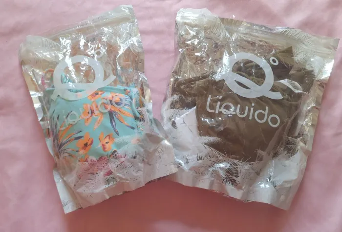 Kit com 2 biquínis novos da marca Líquido, tamanho G/L. Peças únicas!