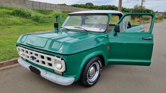 Chevrolet A10 original placa preta 