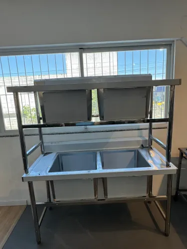 Bancada inox com 2 pias 1,50x0,70 nova 