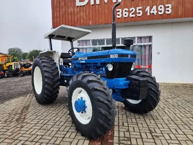 Trator Agrícola New Holland 8030 4x4, Ano 2000