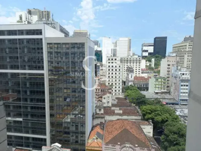 Centro - Avenida Presidente Vargas -Sala com banheiro