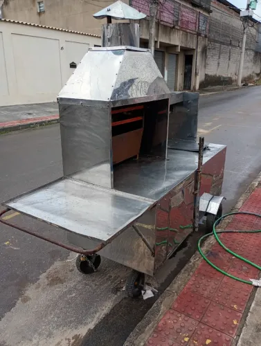 Churrasqueira de aço