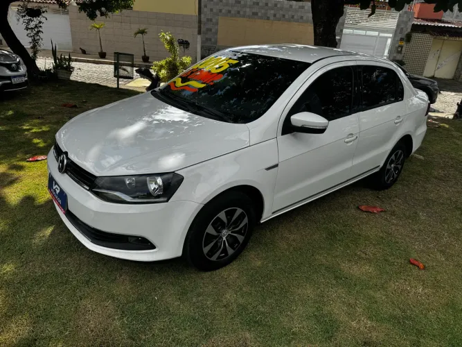 Volkswagen Voyage Evidence 1.6 Total Flex 8V 4P 2015