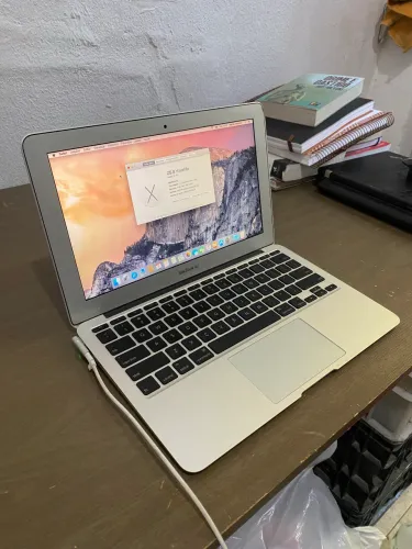 macbook air 2010