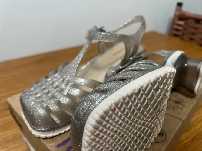 Vendo Melissa tamanho 30
