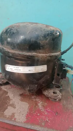 vendo motor de geladeira funcionando