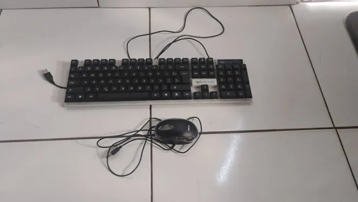 Kit Teclado RGB + Mouse com fio