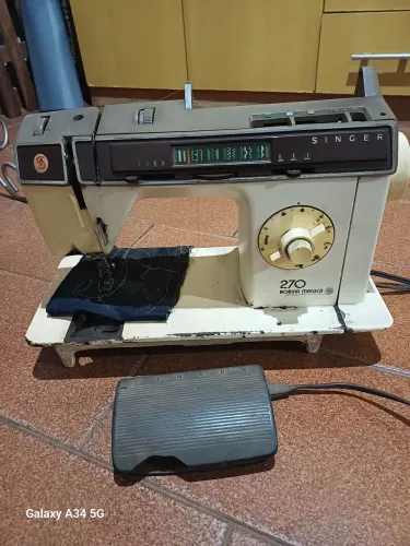 Maquina de costura