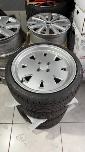 Jogo de rodas aro 17 Opala 92
