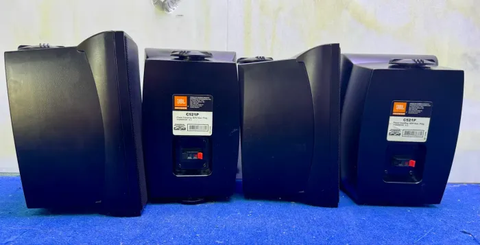 Caixas JBL