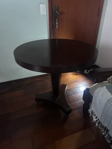 Mesa madeira maciça imbuia tripé 